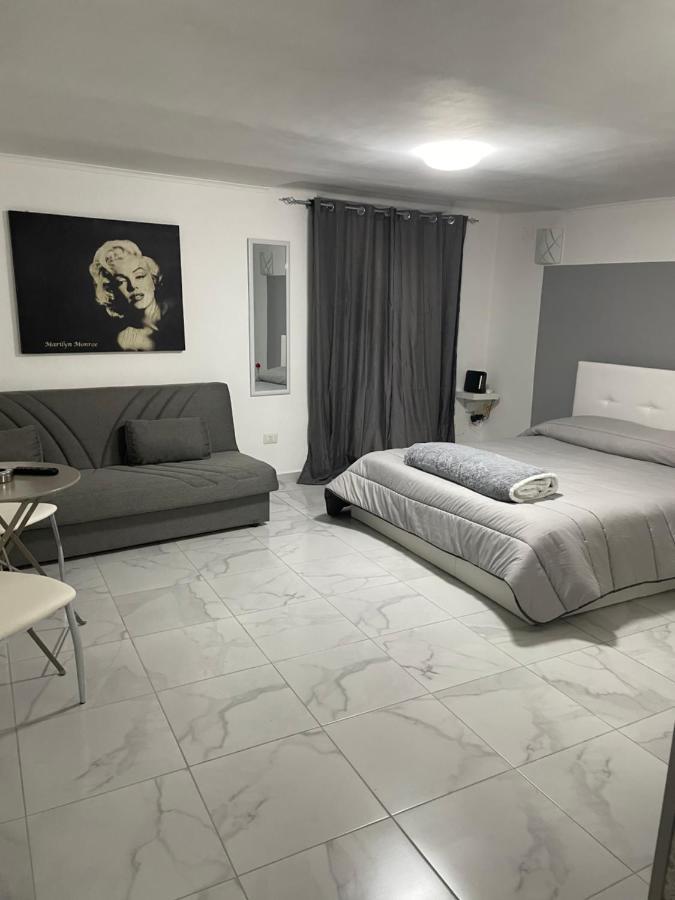 Gradoniroom26