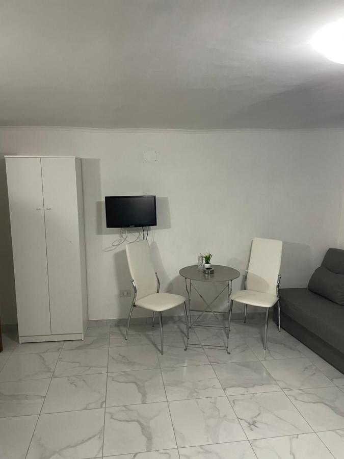 Gradoniroom26 * Napoli
